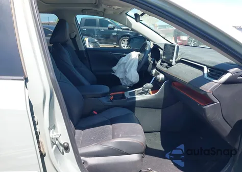 2021 Toyota Rav4 Adventure z USA, uszkodzony, nr VIN 2T3J1RFV5MW240963